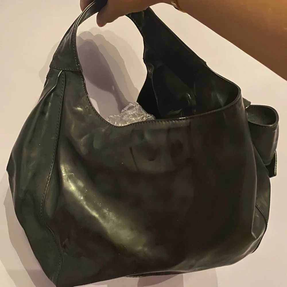 Valentine Garavani Bow Bag in Black - Picture 5 of 6